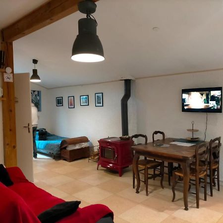 L'Aire Du Paon Apartment Bagian luar foto
