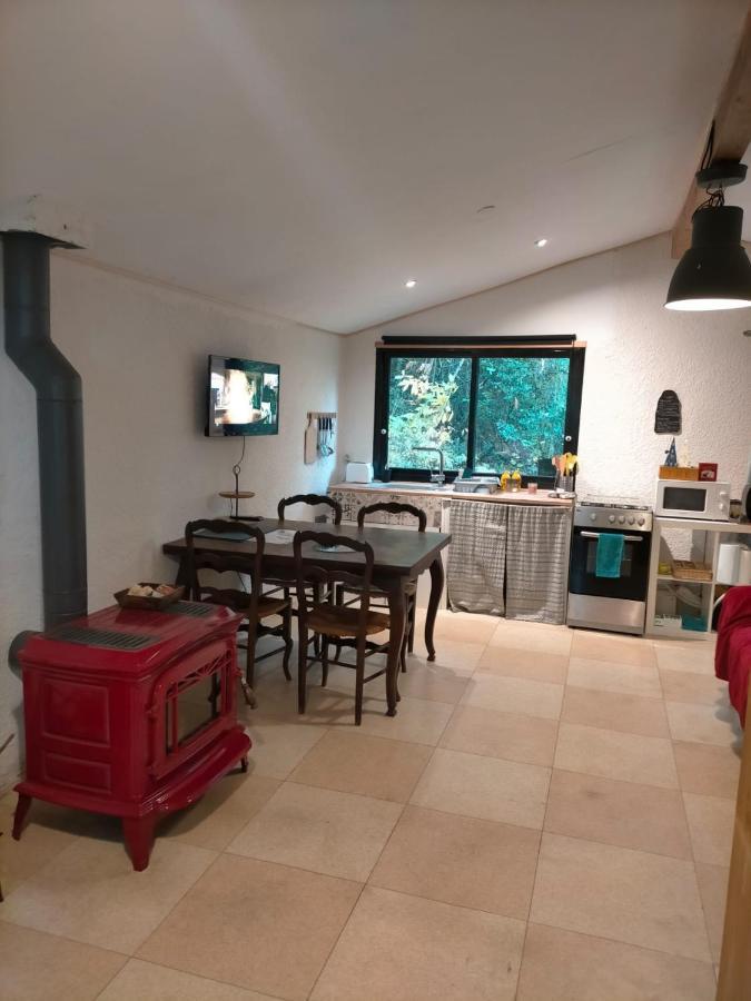 L'Aire Du Paon Apartment Bagian luar foto